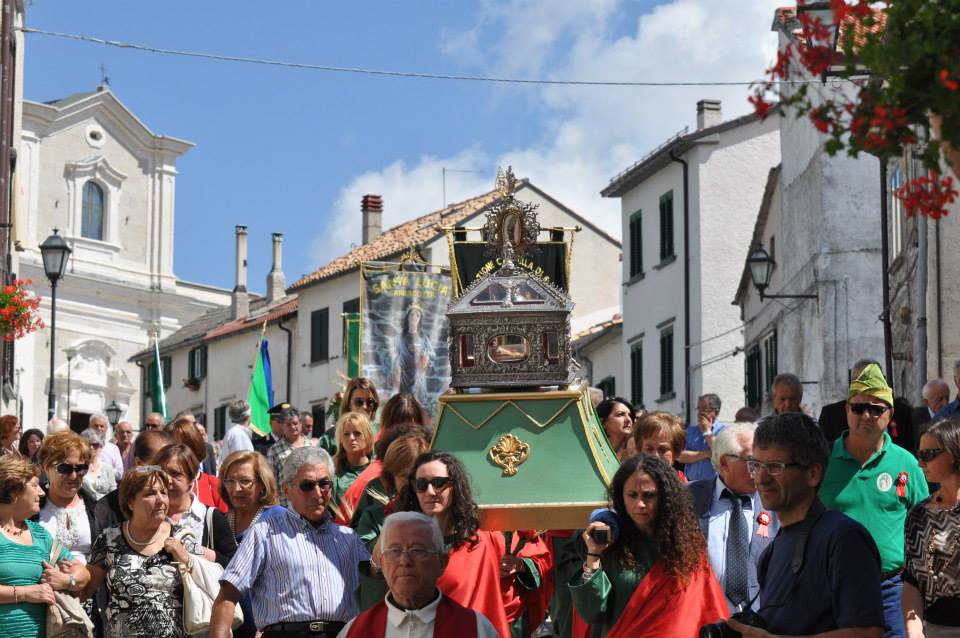 Un momento della processione delle reliquie di santa Lucia a Capracotta. Foto: Giovanni Roselli